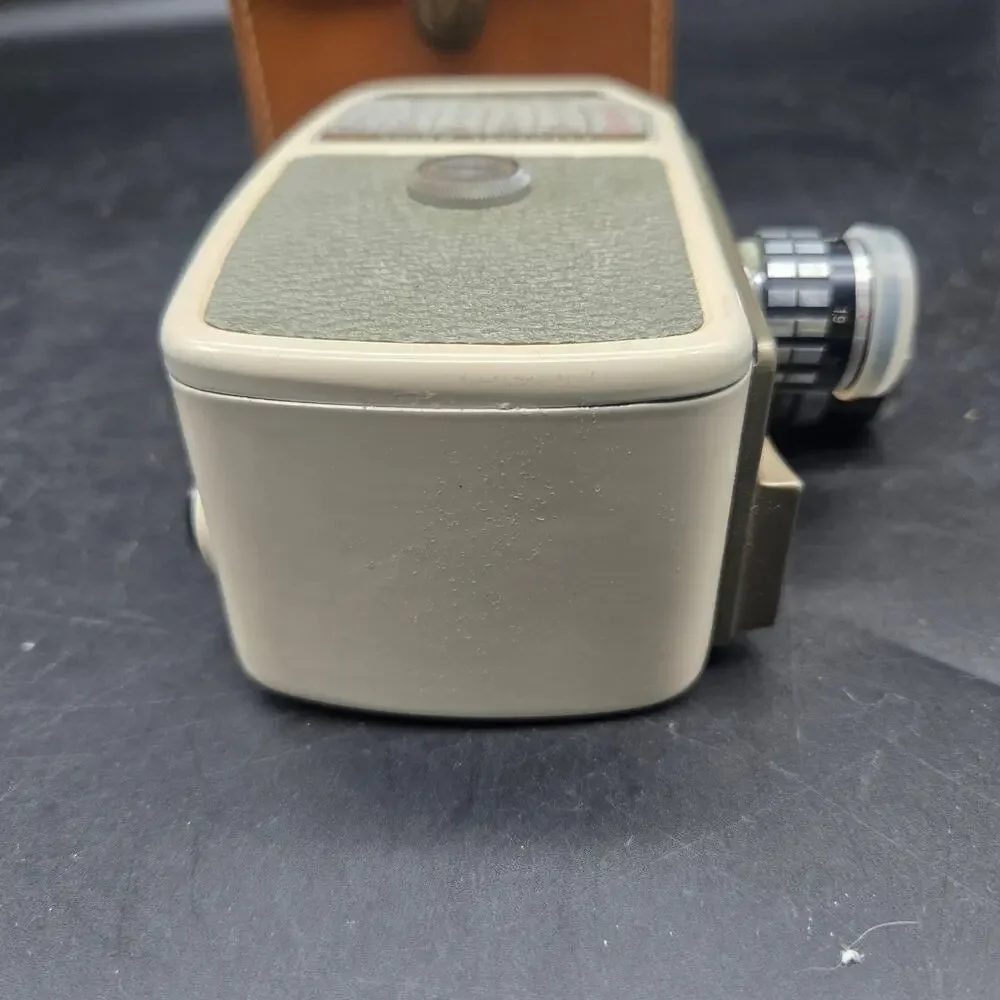 Vintage Mamiya 8mm Model III Movie Camera Mamiyony Lens Japan w Leather Case